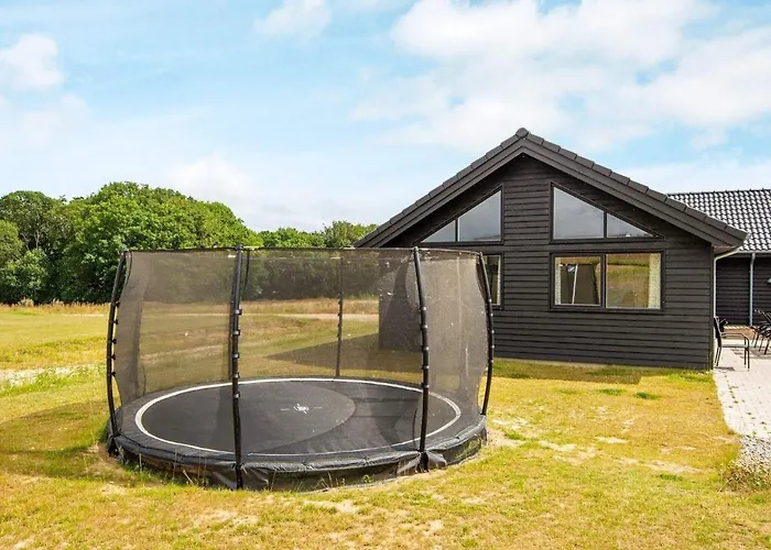 Luxury Retreat - By Traum 펜션 Sarup