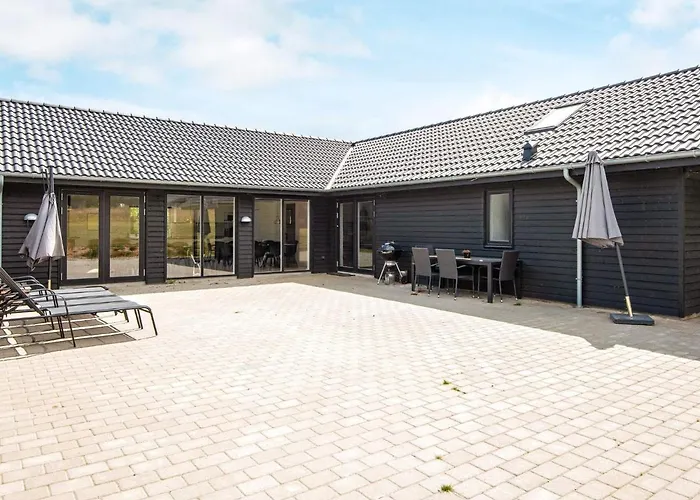 Luxury Retreat - By Traum * Sarup